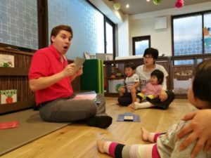 ベビー英会話の先生
